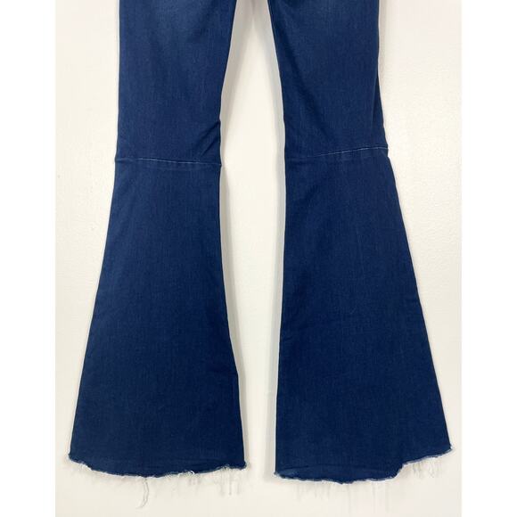We The Free Penny Pull-On Flare Jeans Riviera Blue Size 26 *Altered to Raw Hem - Picture 11 of 15